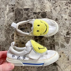 ZARA SMILEY happy collection white Velcro sneaker sz 7